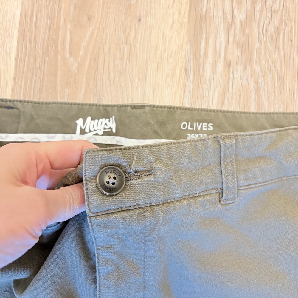 Mugsy Olives 36x30 Performance Stretch Green Pants - Picture 3 of 7